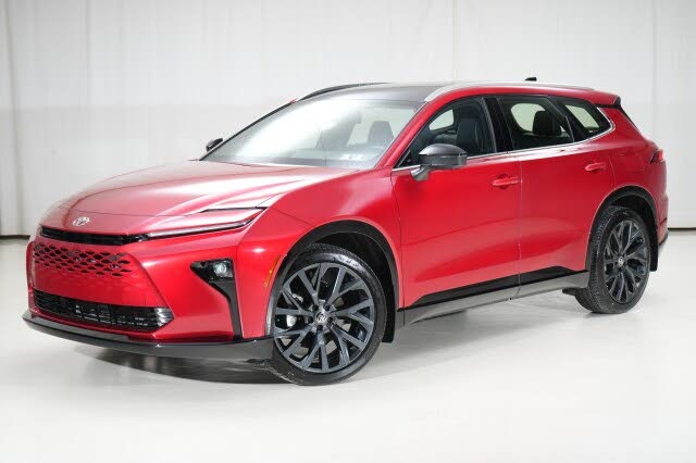 2025 Toyota Crown Signia Limited AWD