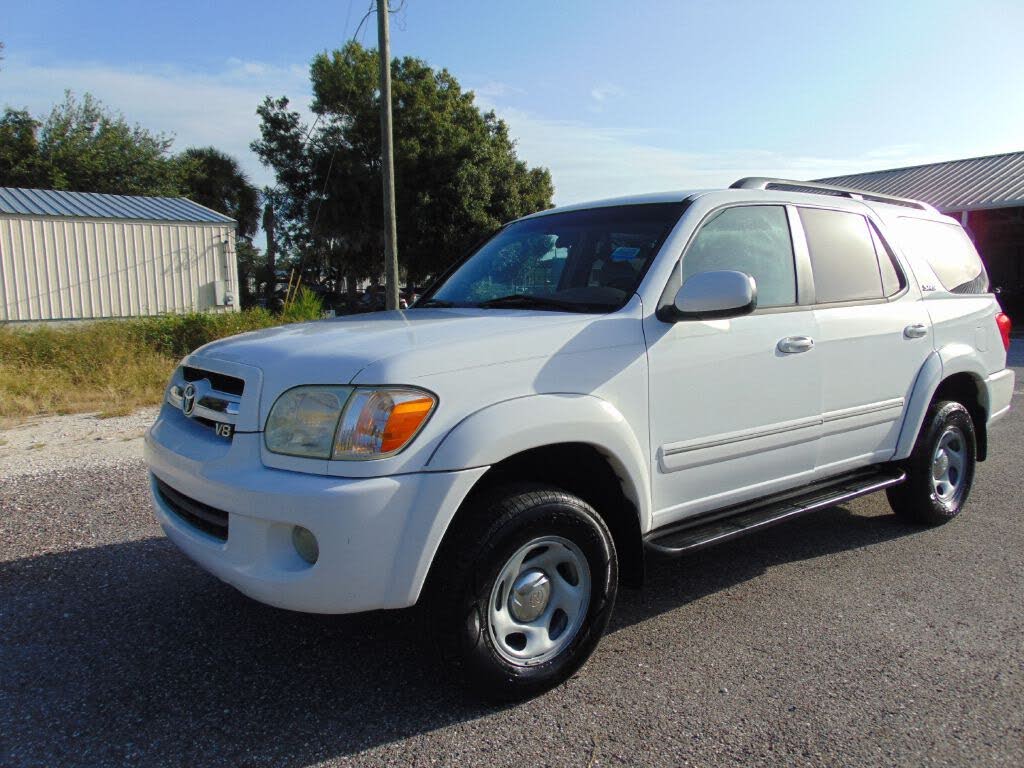 2005 Toyota Sequoia SR5