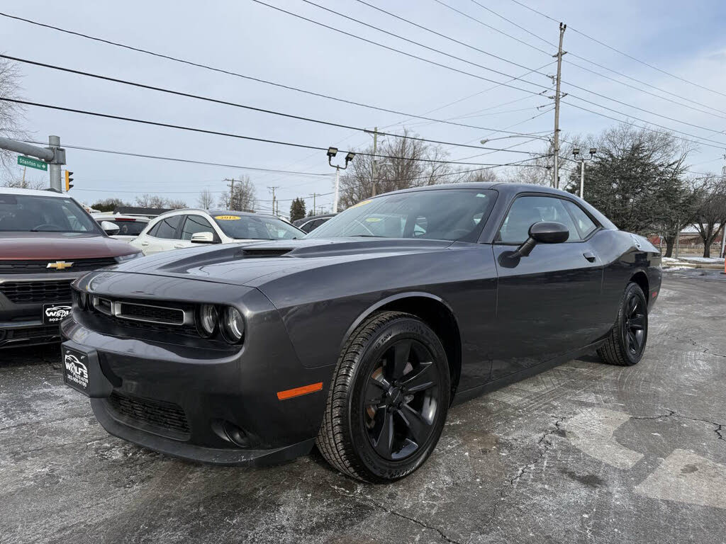 2019 Dodge Challenger SXT RWD