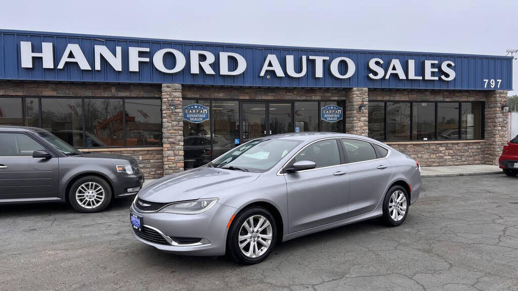 2015 Chrysler 200 Limited Sedan FWD
