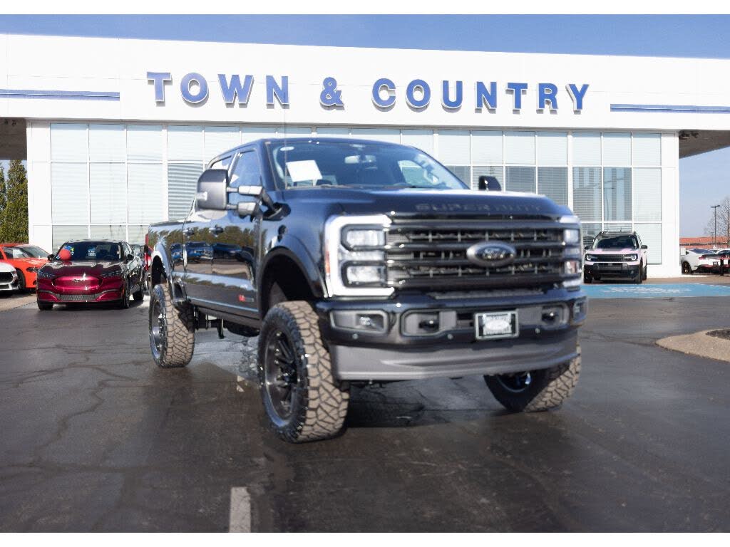 2026 Ford F-250 Super Duty Lariat Crew Cab 4WD