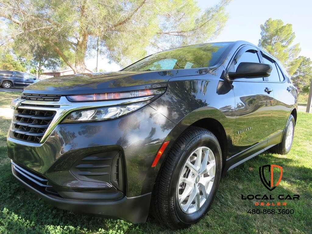 2022 Chevrolet Equinox LS FWD with 1LS