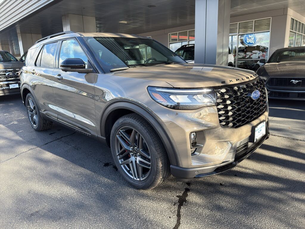 2026 Ford Explorer ST AWD