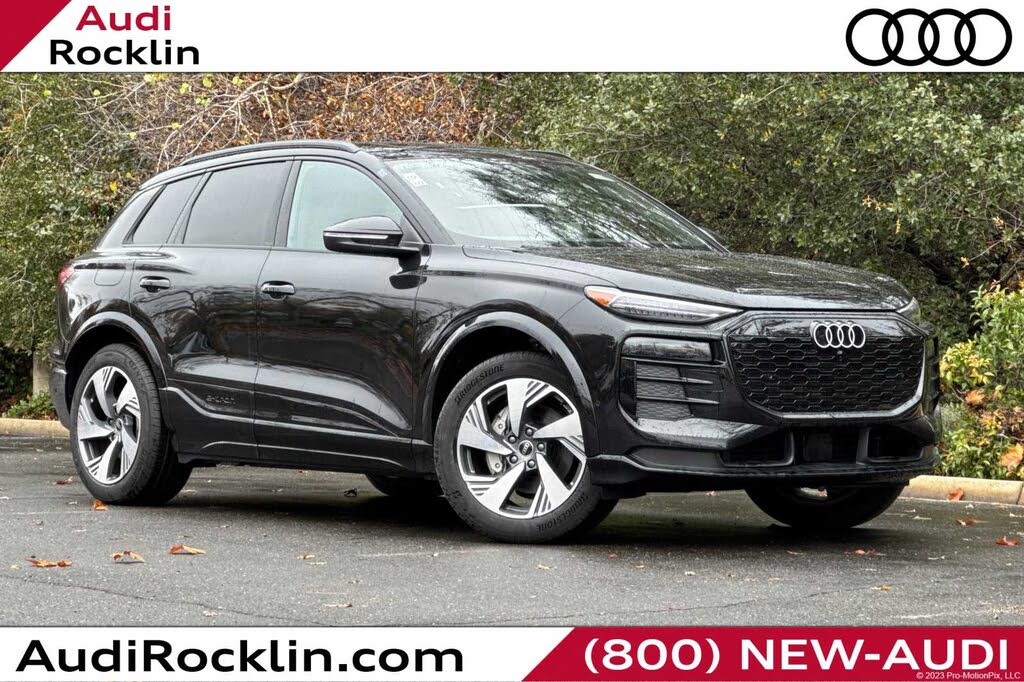 2025 Audi Q6 e-tron quattro Premium Plus