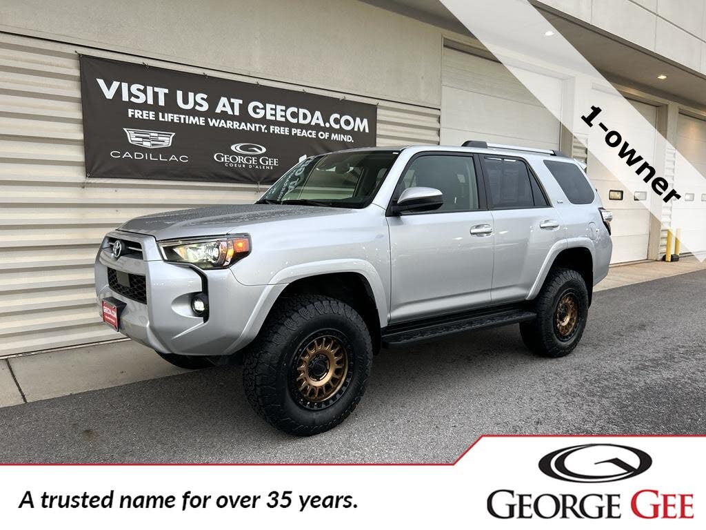 2024 Toyota 4Runner SR5 4WD