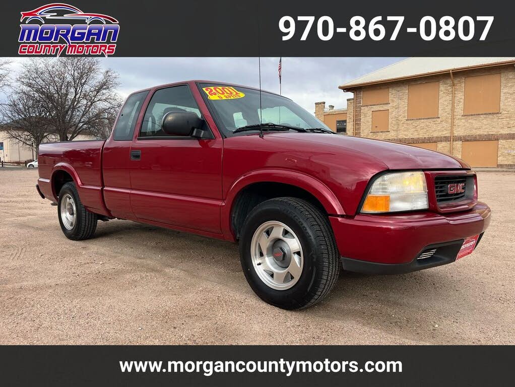 2001 GMC Sonoma SLS Extended Cab Short Bed 2WD