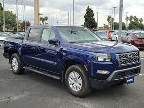 Nissan Frontier SV Crew Cab RWD