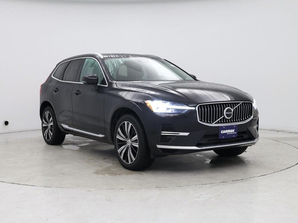 2023 Volvo XC60 Recharge T8 Plus Bright Theme eAWD