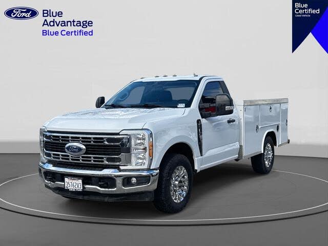 2023 Ford F-350 Super Duty Chassis XL RWD