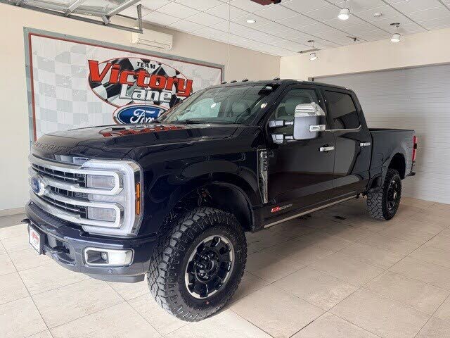 2025 Ford F-350 Super Duty Platinum Crew Cab 4WD