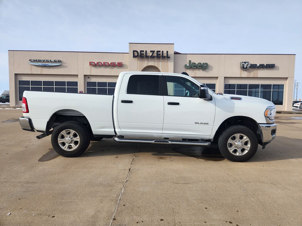 2024 RAM 2500 Big Horn Crew Cab 4WD