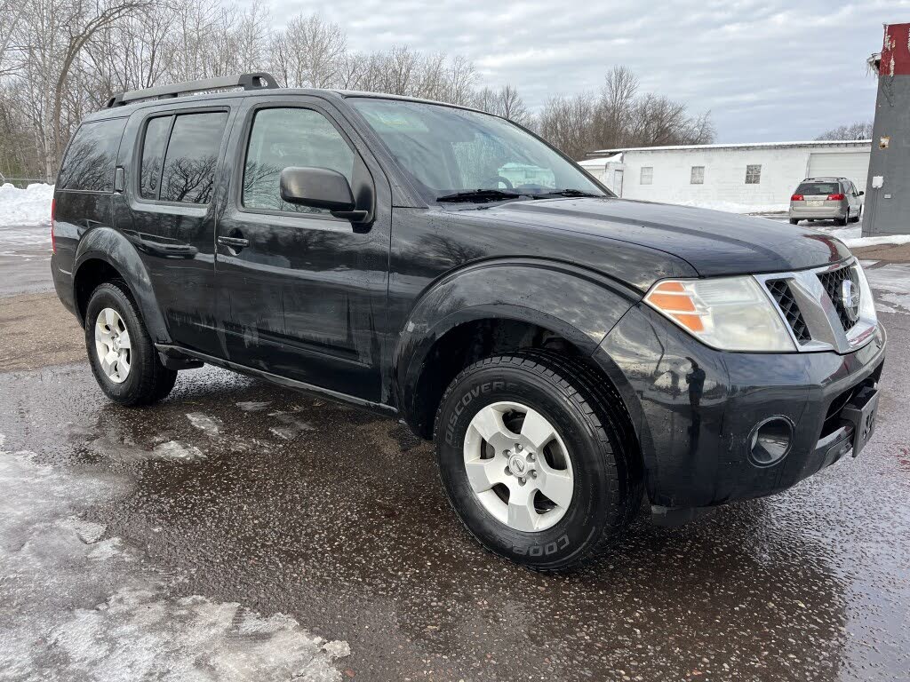 2012 Nissan Pathfinder LE 4WD