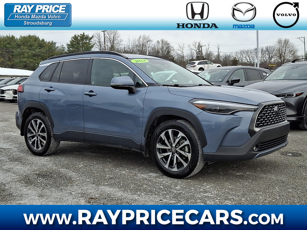 2024 Toyota Corolla Cross XLE AWD