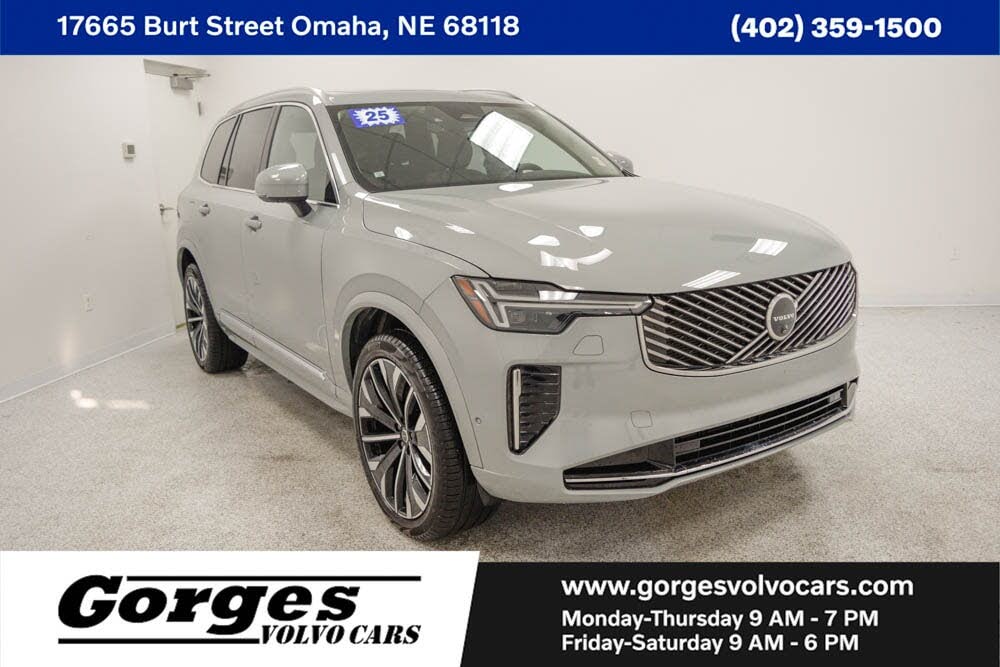 2025 Volvo XC90 B6 Plus Bright Theme 7-Passenger AWD