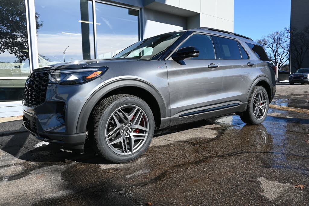 2026 Ford Explorer ST-Line AWD