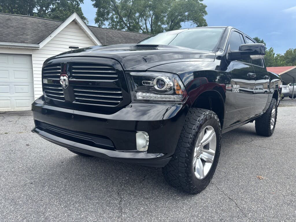 2015 RAM 1500 Sport Crew Cab 4WD