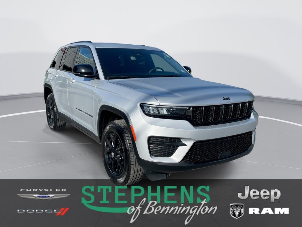 2024 Jeep Grand Cherokee Altitude 4WD
