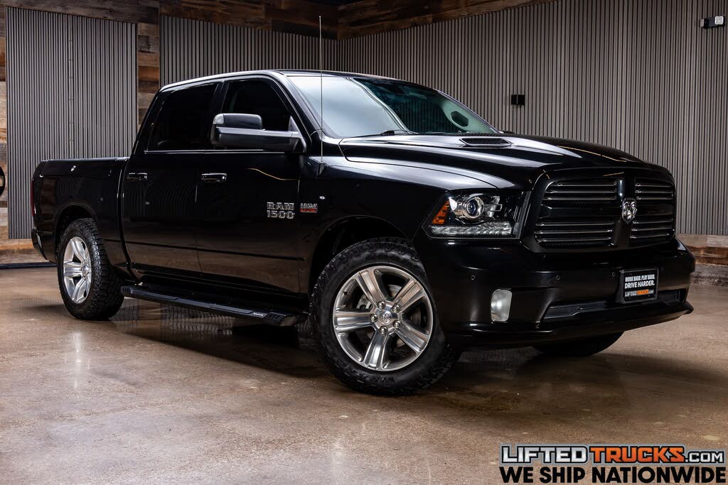 2017 RAM 1500 Sport Crew Cab 4WD