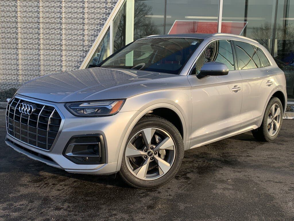 2022 Audi Q5 quattro Premium Plus 40 TFSI