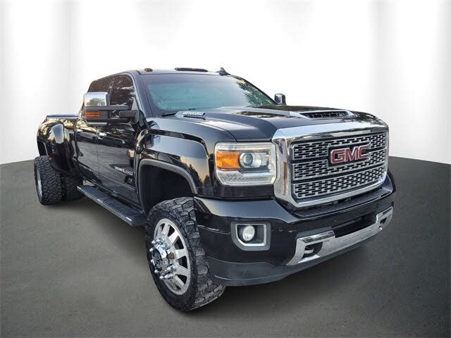2018 GMC Sierra 3500HD Denali Crew Cab LB DRW 4WD
