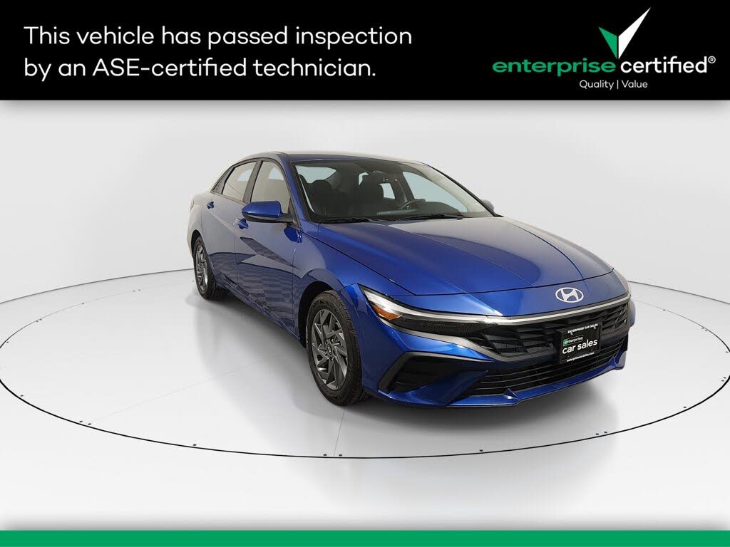 2024 Hyundai Elantra SEL FWD