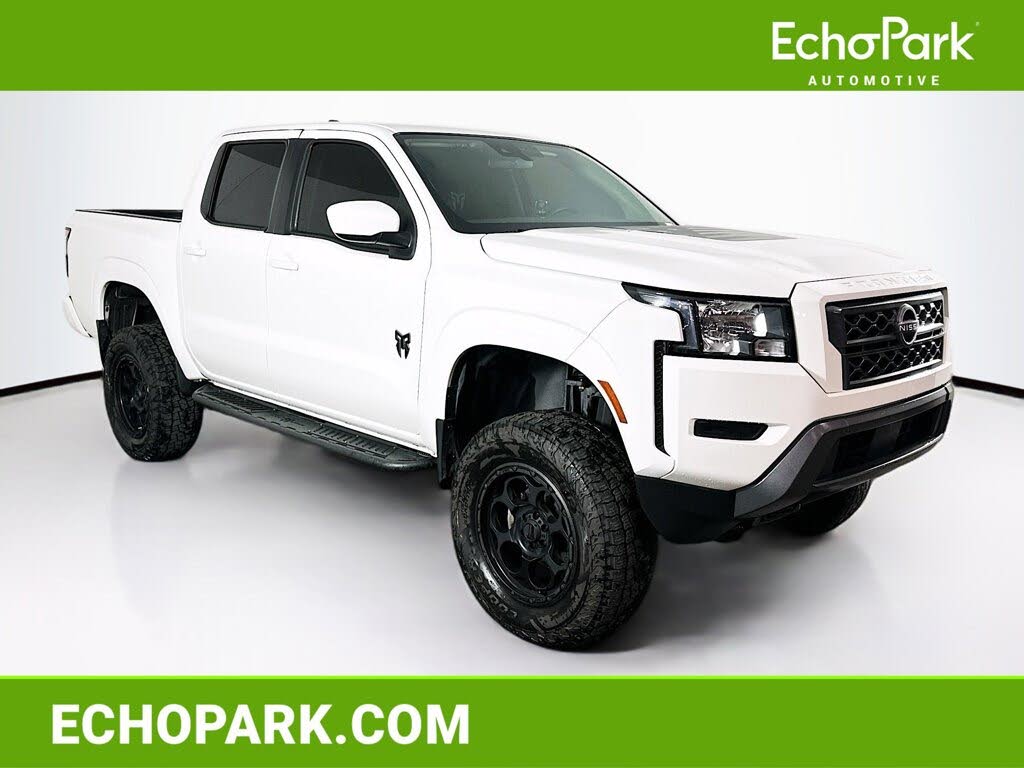 2024 Nissan Frontier SV Crew Cab 4WD