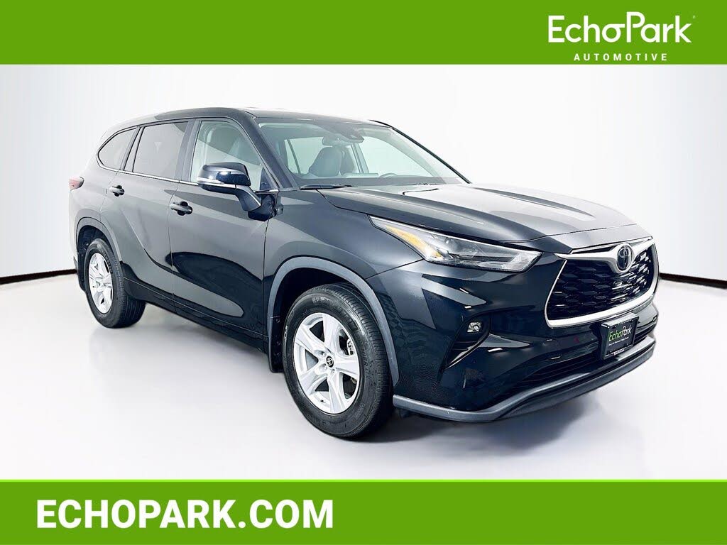 2024 Toyota Highlander LE AWD