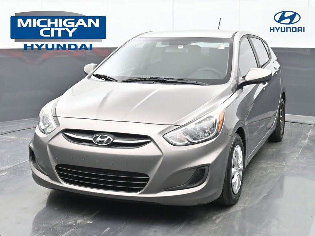 2017 Hyundai Accent SE 4-Door Hatchback FWD