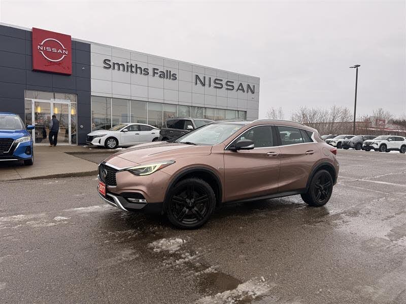 2017 INFINITI QX30 AWD