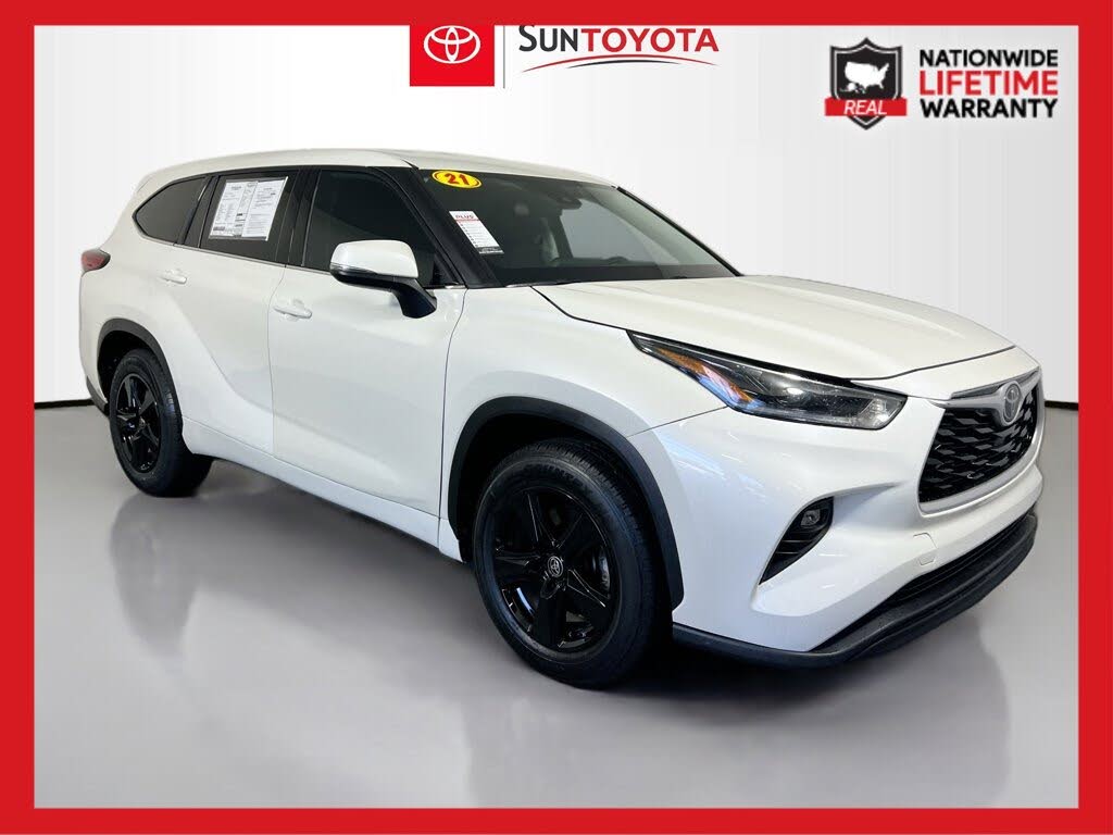 2021 Toyota Highlander LE FWD