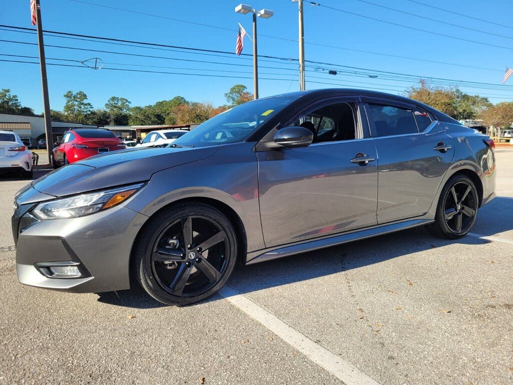 2022 Nissan Sentra SR FWD