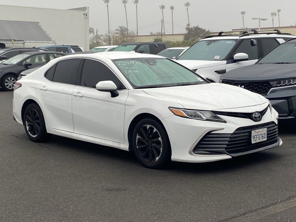 2023 Toyota Camry LE FWD