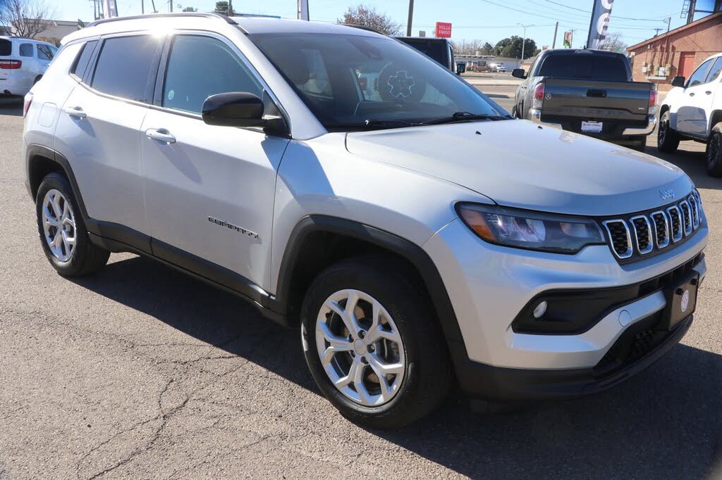 2024 Jeep Compass Latitude 4WD