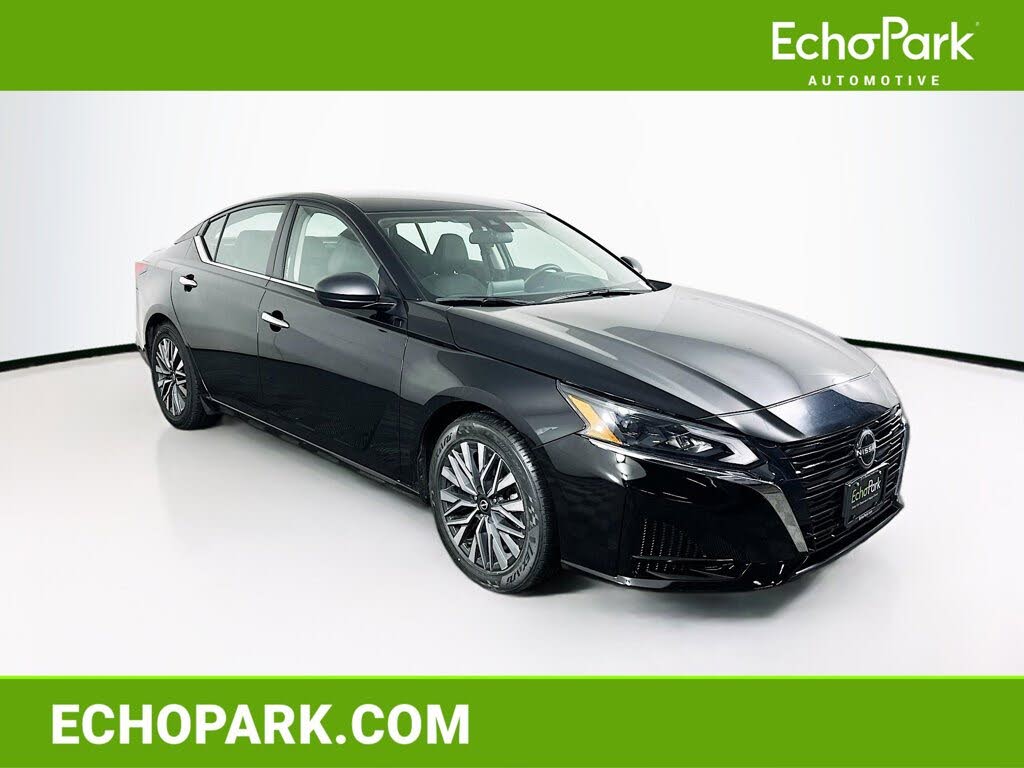 2024 Nissan Altima 2.5 SV FWD