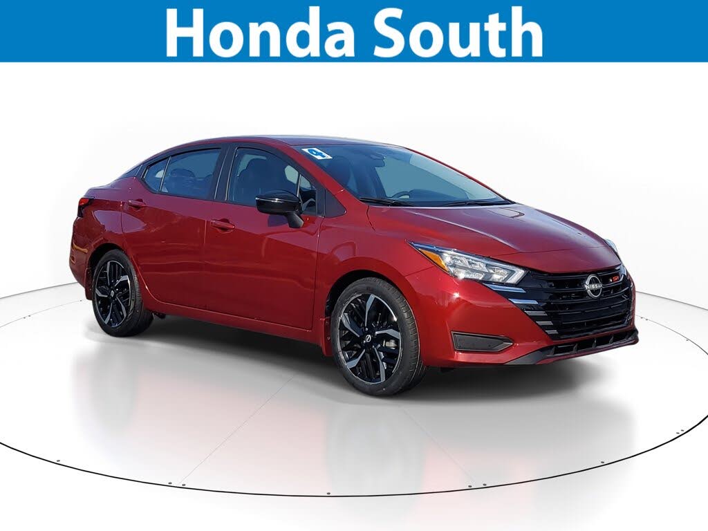 2024 Nissan Versa SR FWD