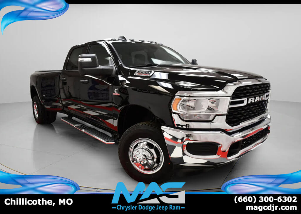 2024 RAM 3500 Tradesman Crew Cab LB DRW 4WD