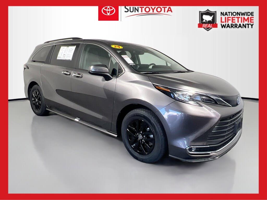 2024 Toyota Sienna XLE 7-Passenger FWD