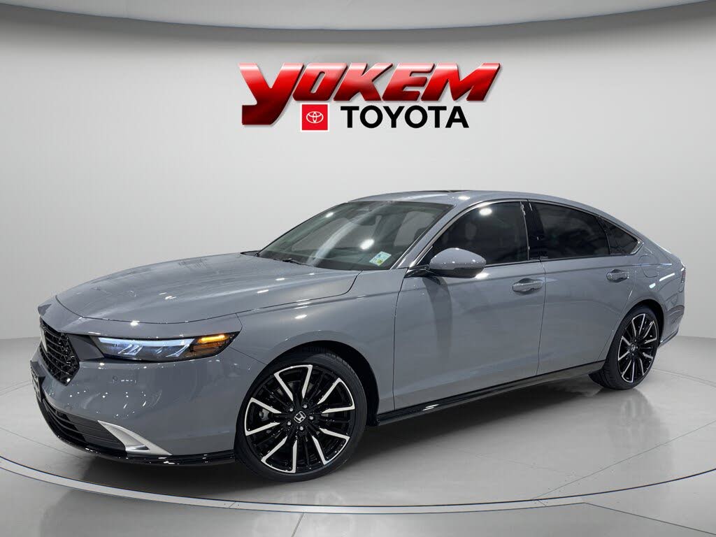2025 Honda Accord Hybrid Touring FWD