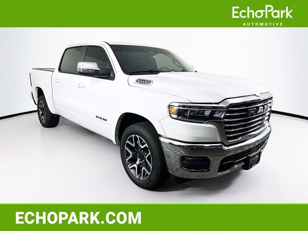 2025 RAM 1500 Laramie Crew Cab 4WD