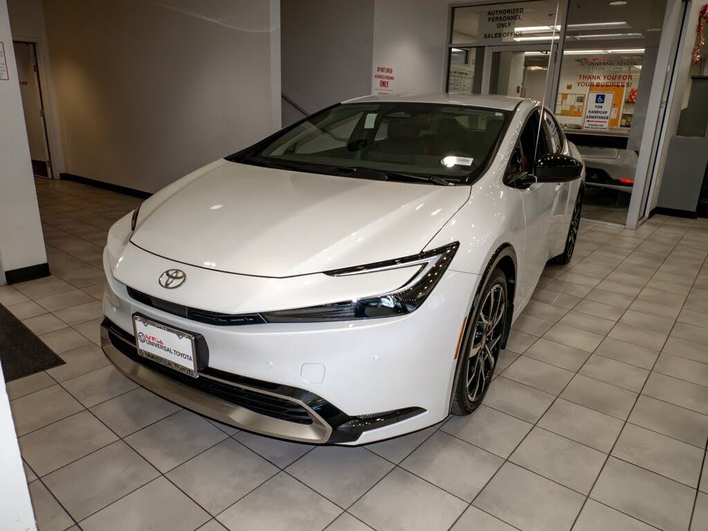 2026 Toyota Prius Plug-In Hybrid XSE FWD