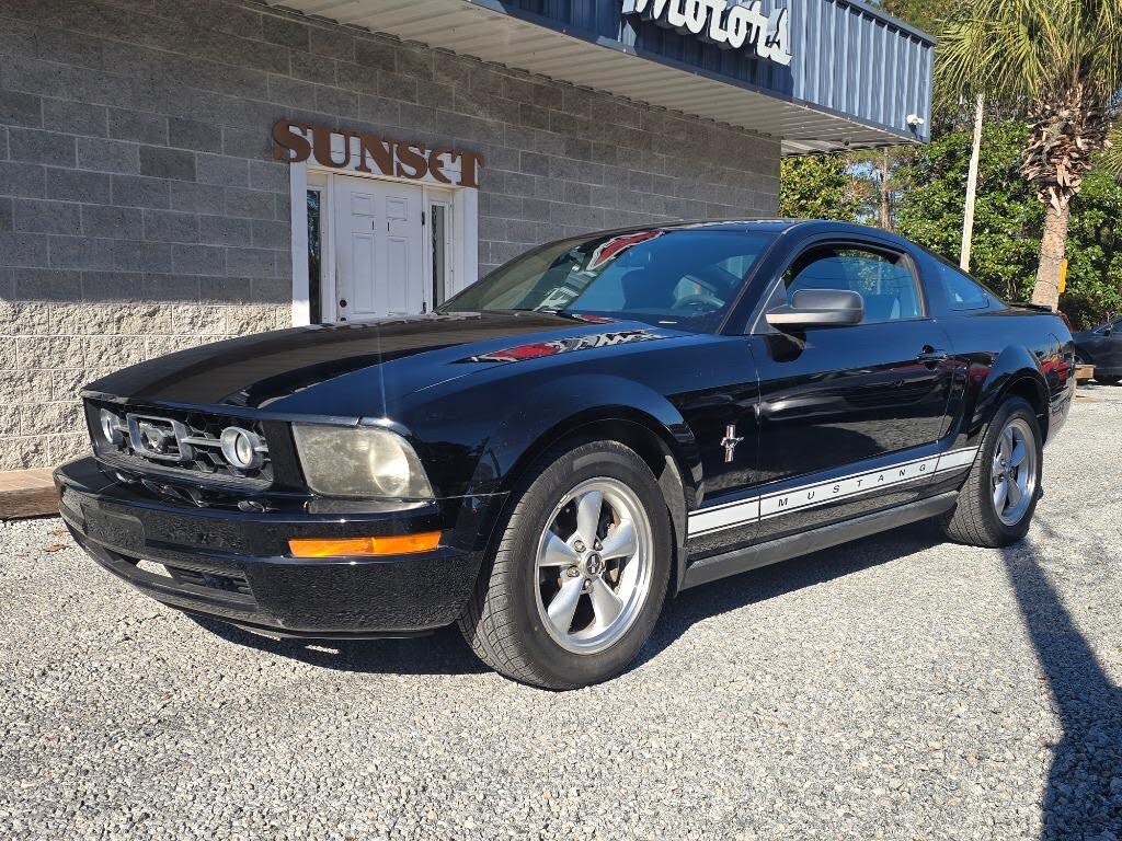 2007 Ford Mustang V6 Coupe RWD