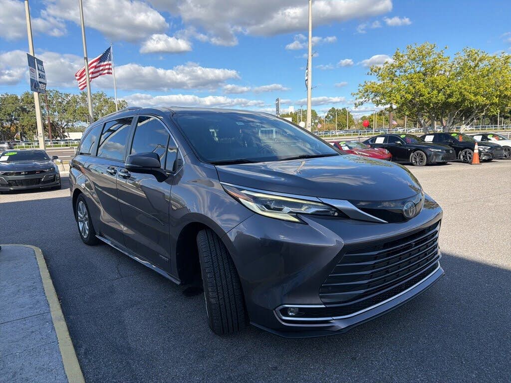 2021 Toyota Sienna Platinum 7-Passenger AWD