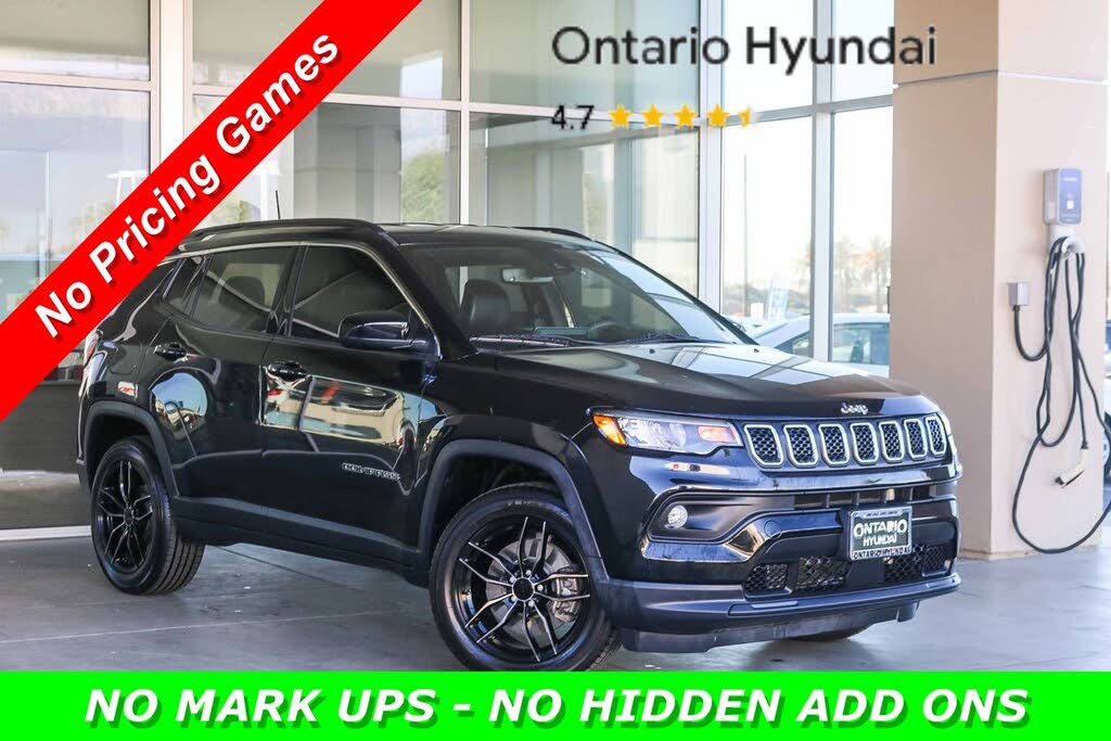 2023 Jeep Compass Latitude Lux 4WD