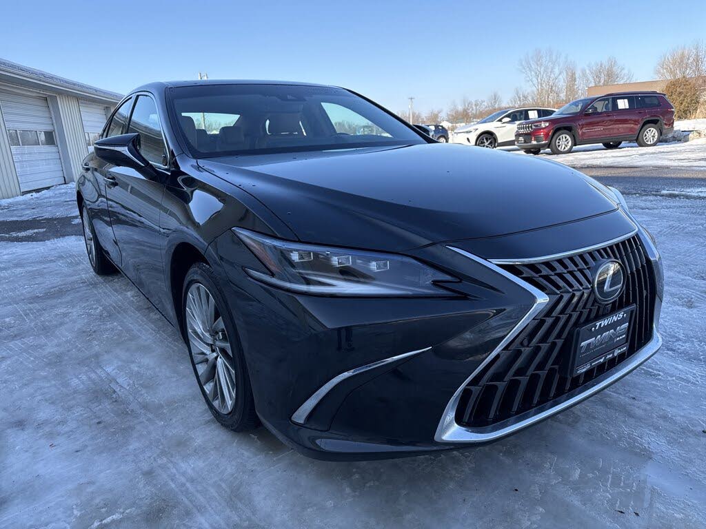 2023 Lexus ES Hybrid 300h Ultra Luxury FWD