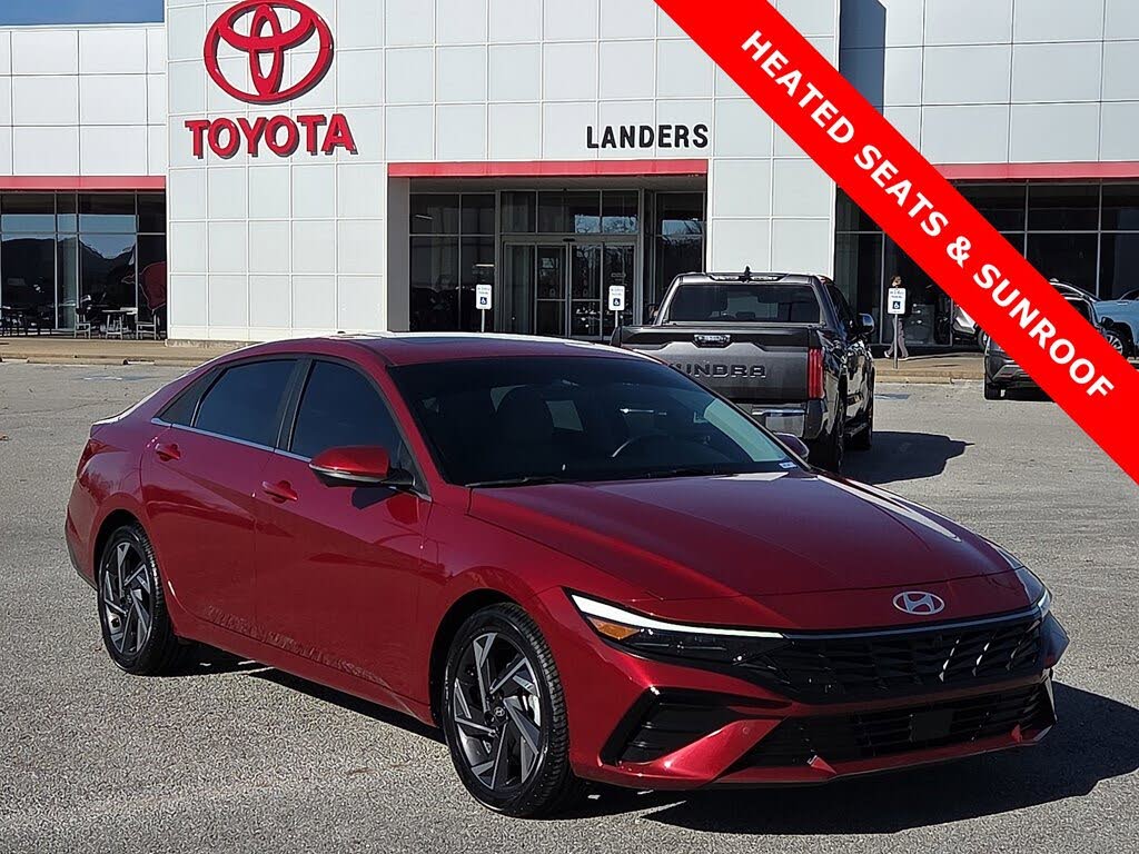 2024 Hyundai Elantra Limited FWD