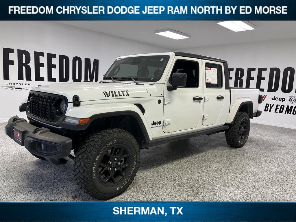 2024 Jeep Gladiator Willys Crew Cab 4WD