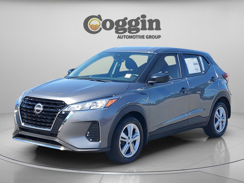 2025 Nissan Kicks Play S FWD