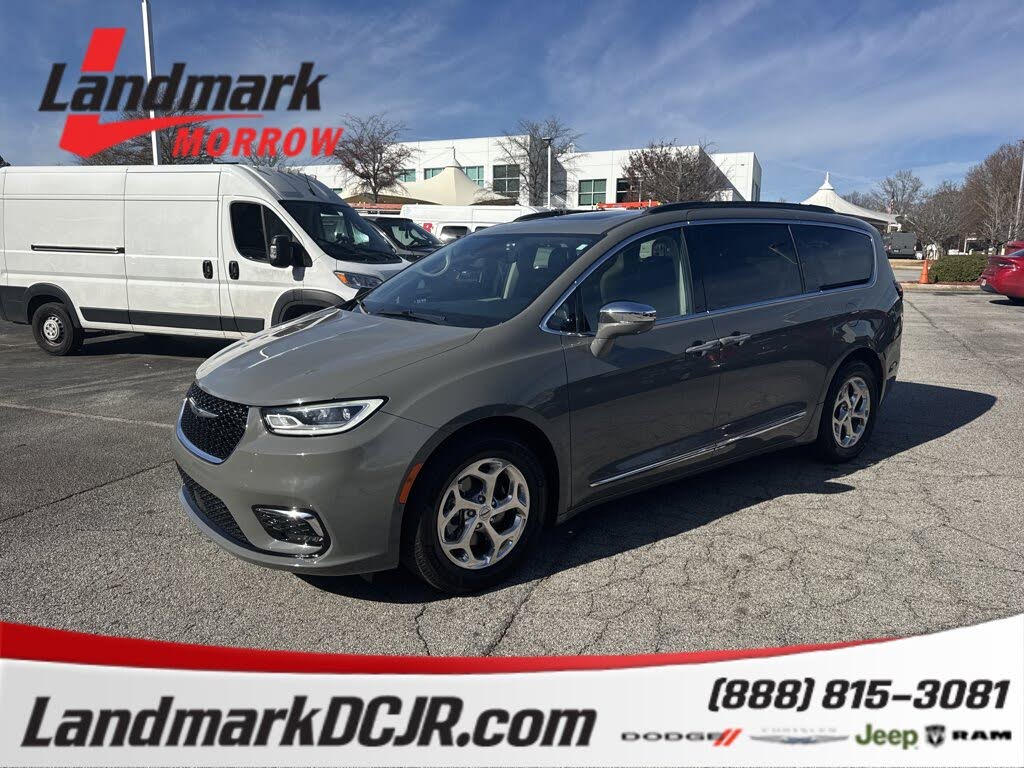 2022 Chrysler Pacifica Limited FWD