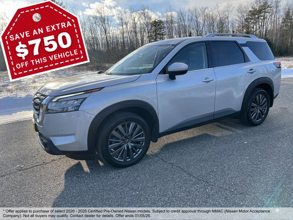 2023 Nissan Pathfinder SL 4WD