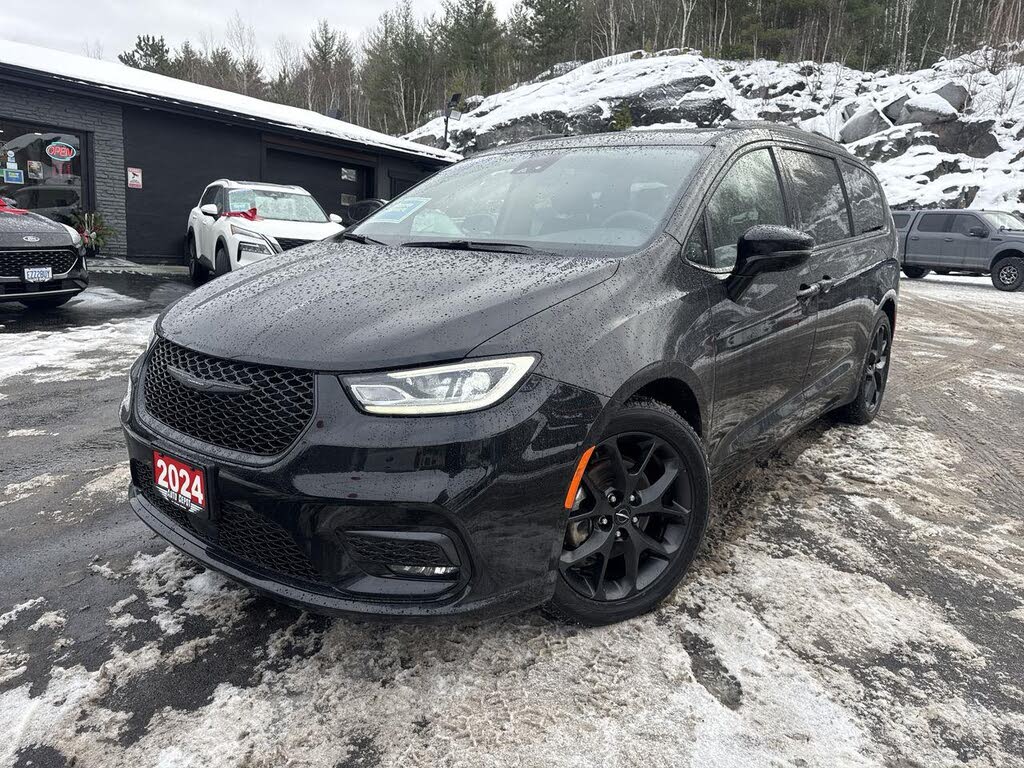 2024 Chrysler Pacifica Touring L FWD